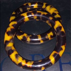 Tortoise bracelets